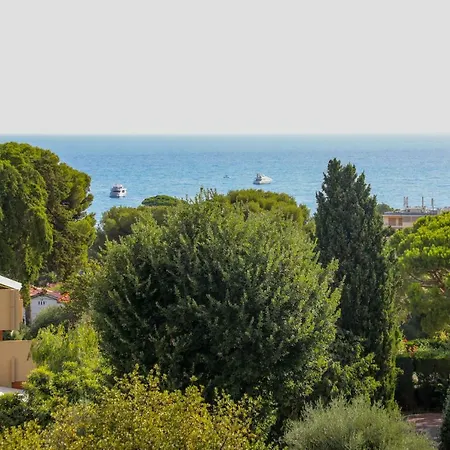 Au Soleil D'antibes * Antibes
